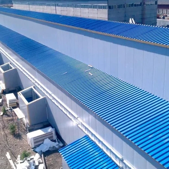 Здание тепляка на 14 вагонов